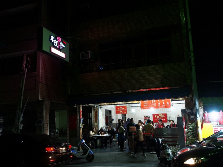 畢生第一次在博物館裡搭帳篷過夜,真難得的體驗 -- 三菱OUTLANDER 露營趣~和恐龍睡一晚 活動心得