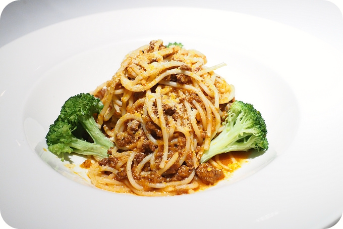 ▋歐華飯店 ◆ 地中海牛排館 ▋We Serve Only the Best!! 美國神戶牛肋眼牛排