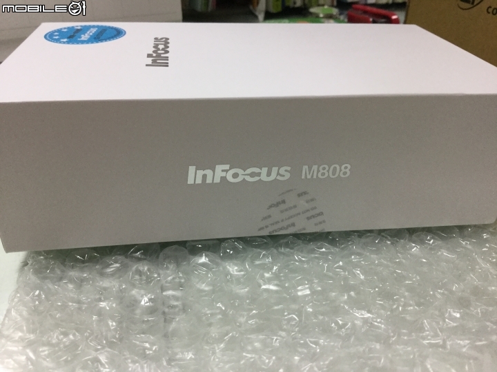 InFocus M808 【就想你.想揪你 買一送一】開箱分享文