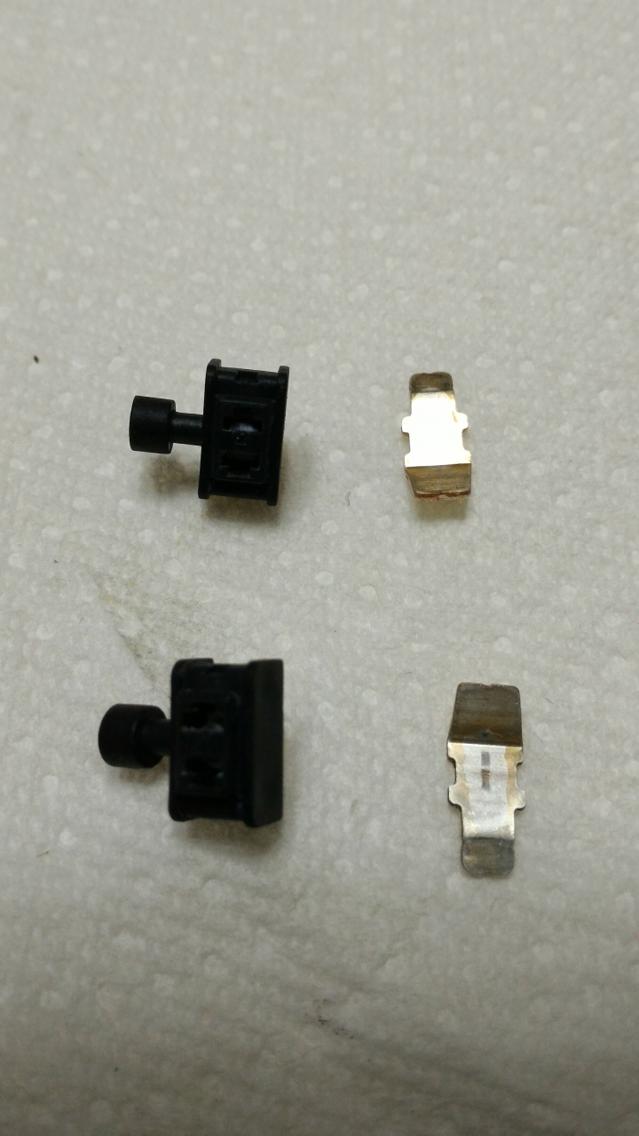 Civic8駕駛座中控及電動窗開關總成清潔DIY
