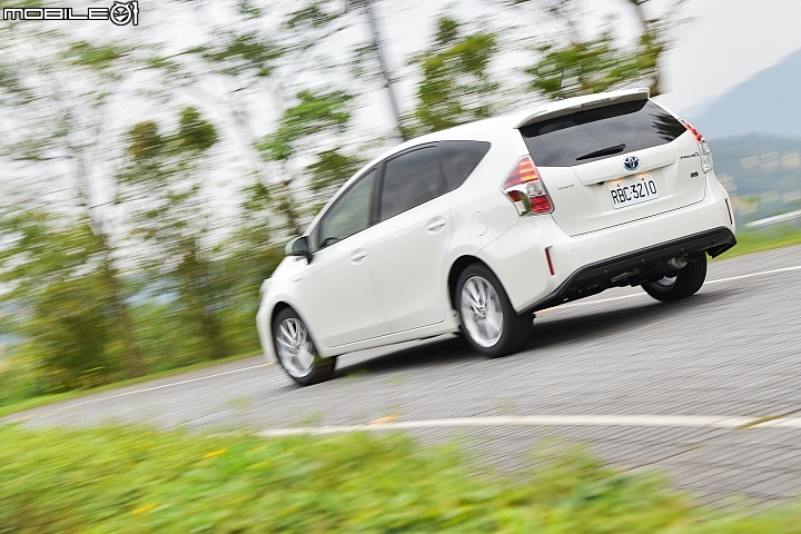 節能價值 七人同享 Toyota Prius α