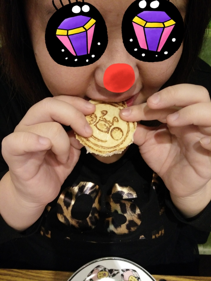 和閨蜜少女心大爆發的~醜比頭餐廳下午茶和hellokitty涮涮鍋