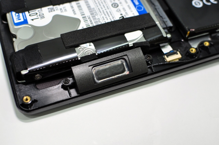 GIGABYTE P34W V5與AORUS X3 Plus V5 相互比較,不分軒輊,各有千秋