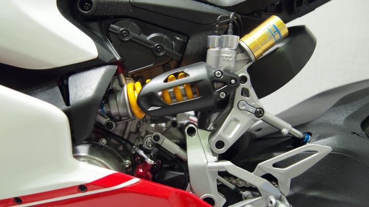 DUCATI 1299 POCHER 1/4 模型+SMD燈