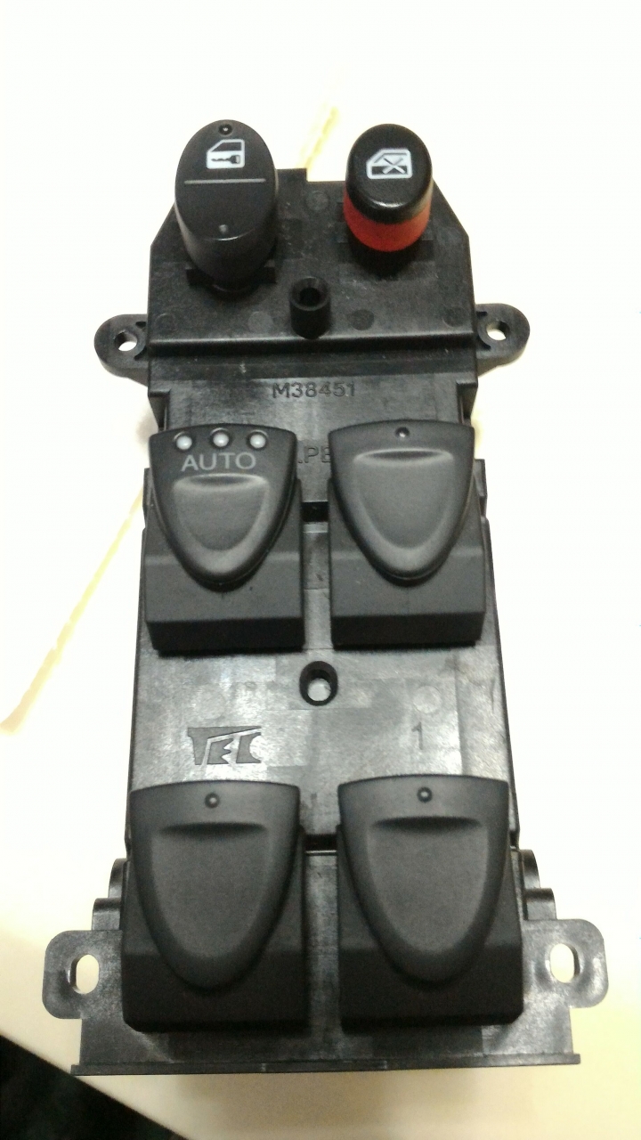 Civic8駕駛座中控及電動窗開關總成清潔DIY