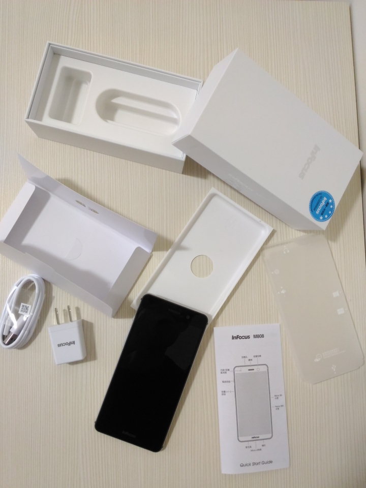 InFocus M808買一送一活動開箱文
