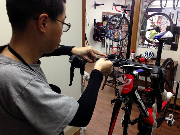 2016 LAPIERRE AIRCODE SL 600 MCP FDJ 開箱之終於可以大聲說：我是個有LP的男人了！！(同場加映 整線完成篇 2016/01/10）