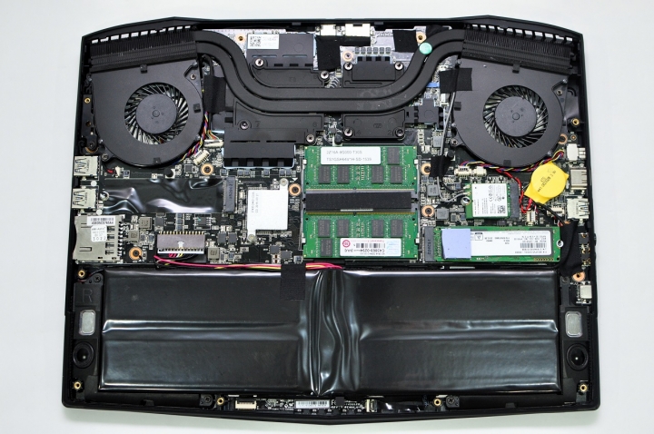 GIGABYTE P34W V5與AORUS X3 Plus V5 相互比較,不分軒輊,各有千秋