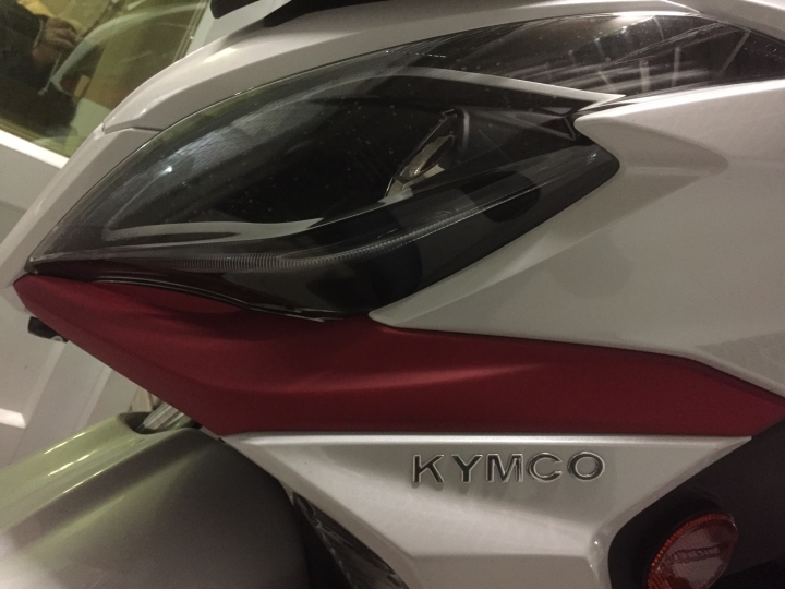 KYMCO G-DINK 300ABS寒流加下雨的微開箱(圖多文少)