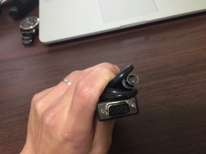 Macbook pro 15'' 外接液晶顯示器&有線電視 疑問