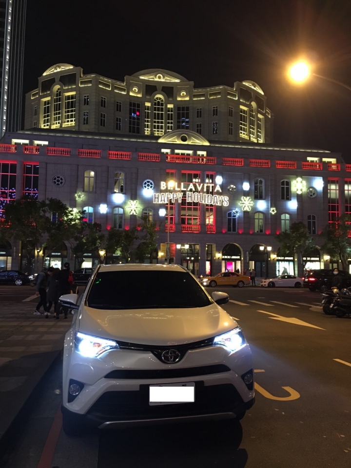 2016 All New RAV4 2.0 珍珠白開箱