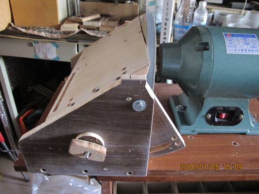 個人簡易工程-第62篇- 砂輪機 打磨輔具 治具 (可調整角度) -製作紀錄
