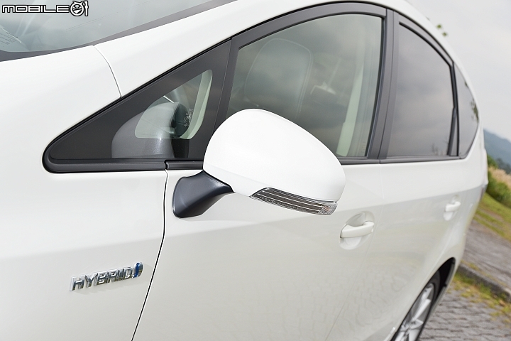 節能價值 七人同享 Toyota Prius α