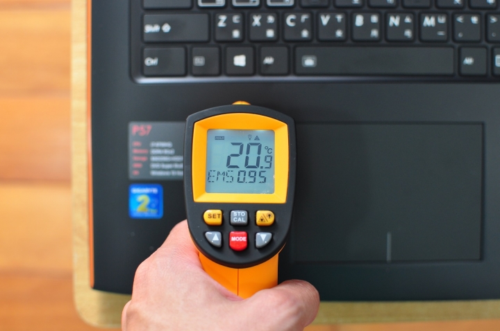 GIGABYTE P57W  燒機與遊戲溫度測試,非常理想的顯晶溫度