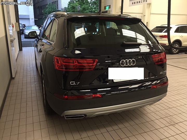 Audi Q7 Luxury 七人座開箱文