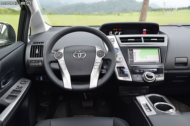 節能價值 七人同享 Toyota Prius α