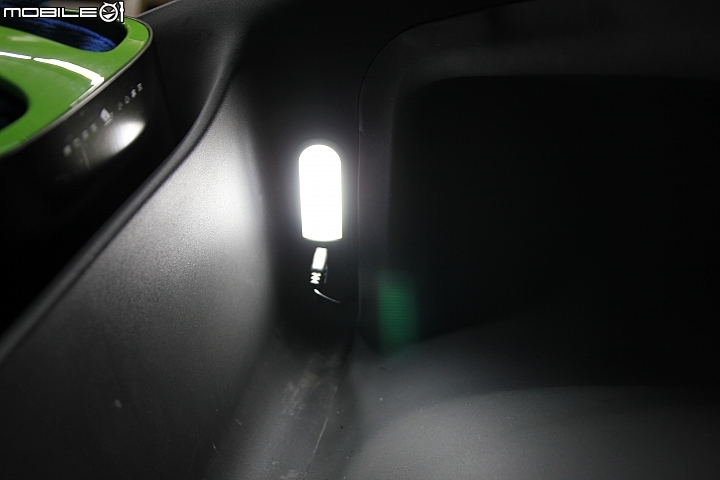 電車也要雙鏡頭 大黃蜂行車紀錄器on Gogoro