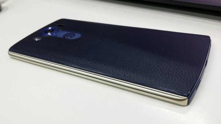 LG V10無線充電 (商家所號稱的真皮湛藍) 背蓋分享 不專業多圖P開箱
