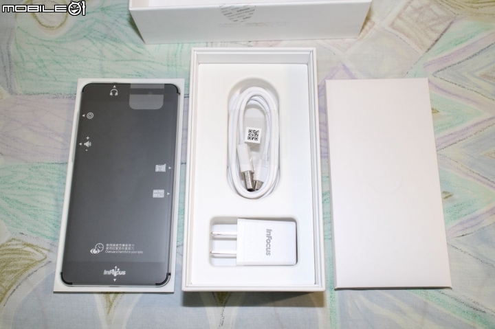 InFocus M808 開箱 買一送一活動