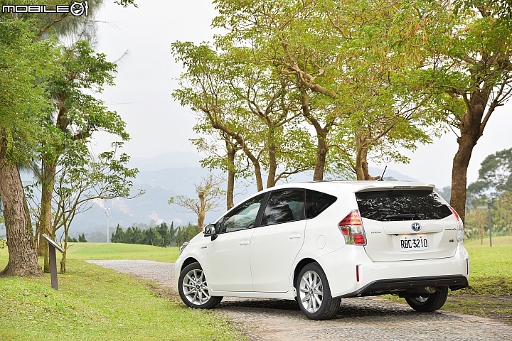 節能價值 七人同享 Toyota Prius α