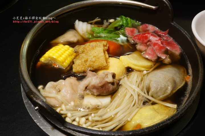 【台北美食】三重火鍋 石頭火鍋找竹間精緻鍋物 三重天台旁 明治冰淇淋吃到飽~