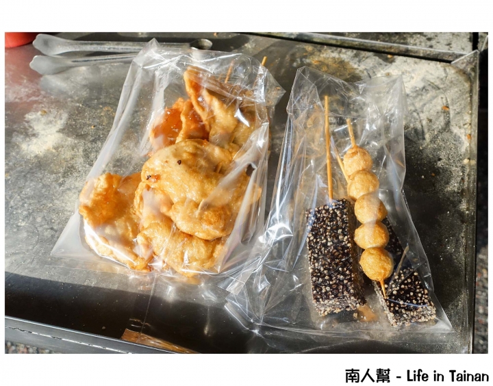 【台南關廟區-美食】山西宮前炸物~~阿婆炸黑輪