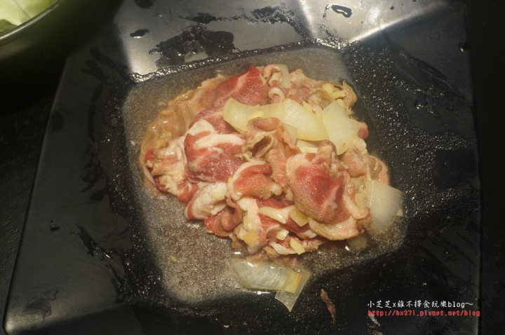 【台北美食】三重火鍋 石頭火鍋找竹間精緻鍋物 三重天台旁 明治冰淇淋吃到飽~