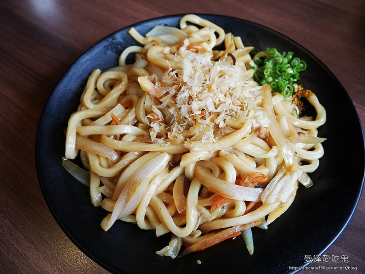 【台南食記】永康區 金田食堂 ● 極品炙燒鮭魚腹壽司 ● 心心念念的濃郁新鮮味 (201601更新) ❤❤