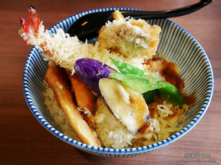 【台南食記】永康區 金田食堂 ● 極品炙燒鮭魚腹壽司 ● 心心念念的濃郁新鮮味 (201601更新) ❤❤