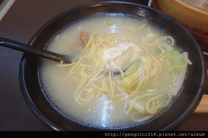 【彰化員林】客萊登精緻早午餐(員水店);西式早餐店裡吃蒸餃!?超美味海鮮鍋燒意麵,吃得到滿滿用心愛心餐點~