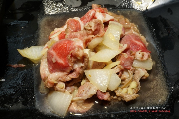 【台北美食】三重火鍋 石頭火鍋找竹間精緻鍋物 三重天台旁 明治冰淇淋吃到飽~