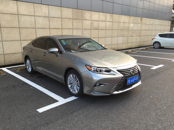 來自對岸的開箱文-Lexus ES200