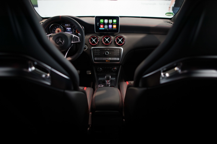 請問2016年款的Benz CLA有確定會搭載Apple CarPlay系統嗎?
