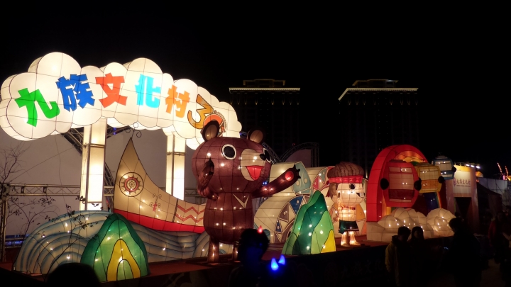 Zenfone Zoom 2016 桃園燈會夜拍+整體使用心得