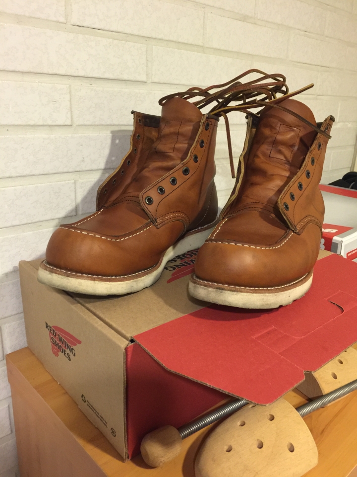 請教 Red Wing鞋寬EE 只有875, 8138嗎?