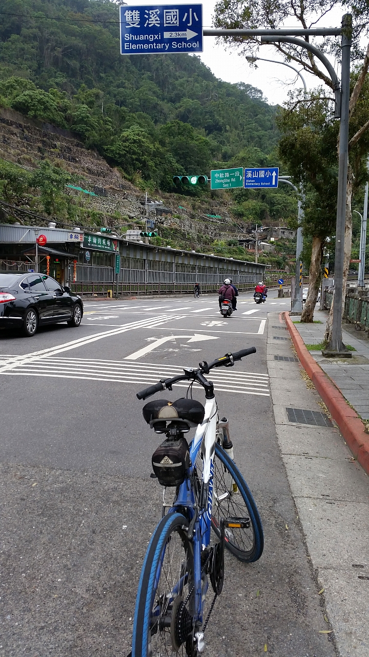 單車騎陡坡瘦的特別快我要挑戰這位大大的陡坡排行榜