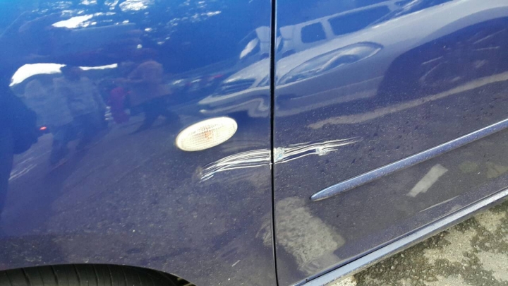 小弟車被撞了~對方肇事逃逸~能不能請大家幫幫忙