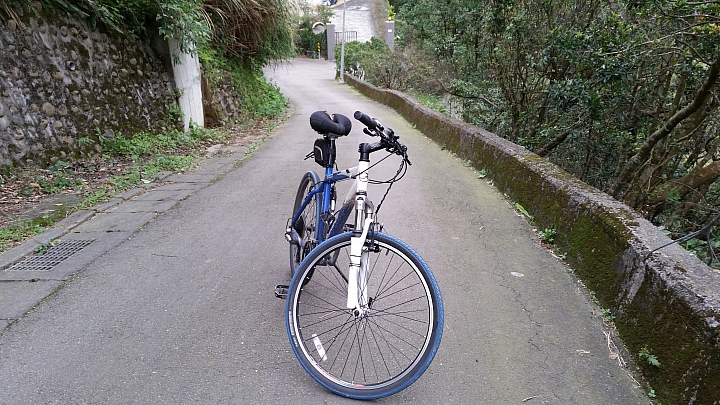 單車騎陡坡瘦的特別快我要挑戰這位大大的陡坡排行榜