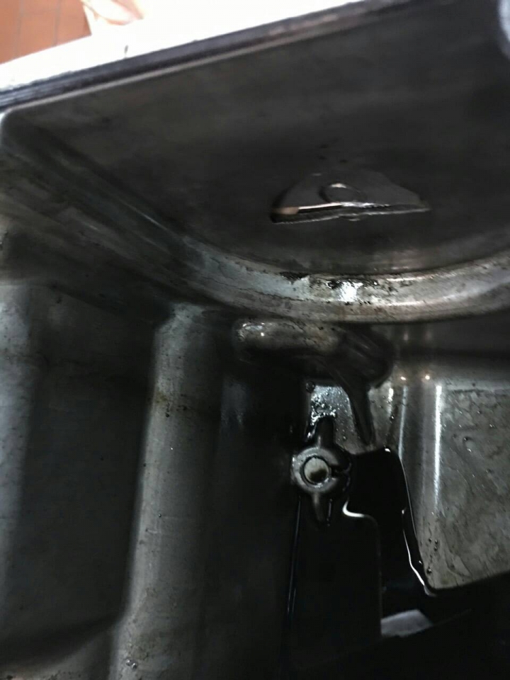 520d 引擎底殼破裂