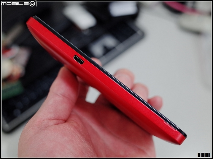 ZenFone 4 溫習輕盈小機機-純開箱分享 (A400CG)