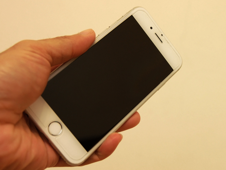 辰諺 3D隱形衣滿版玻璃保護貼《給iPhone 手機多一層的保護》