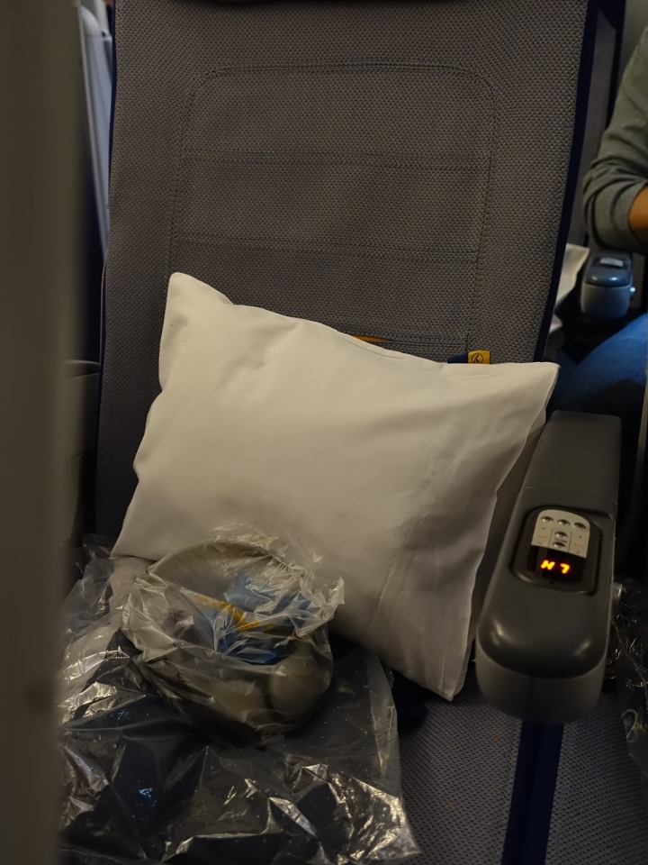 德國航空Lufthansa。2016歐洲航線體驗--空中巴士A380-800(經法蘭克福Frankfurt到林茲Linz)