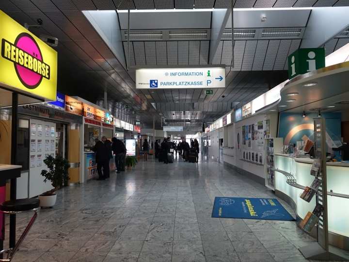 德國航空Lufthansa。2016歐洲航線體驗--空中巴士A380-800(經法蘭克福Frankfurt到林茲Linz)