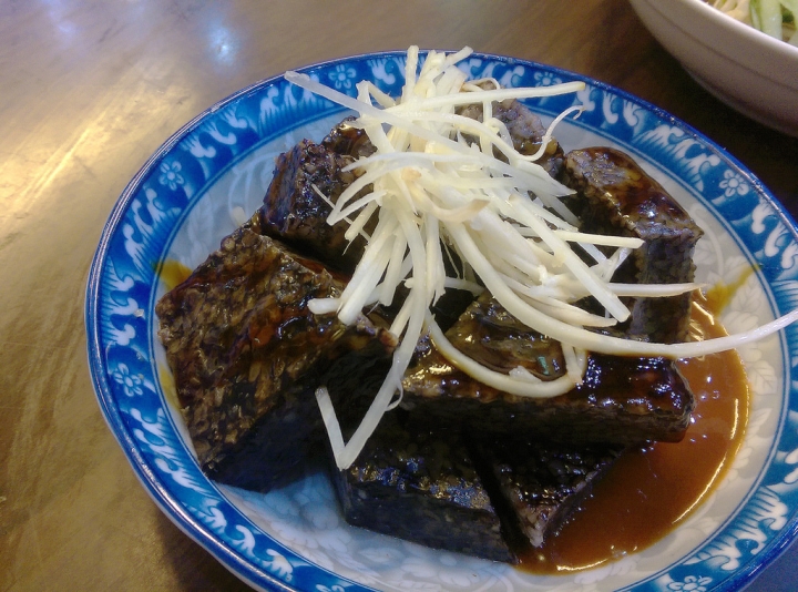 台北木柵。祛寒暖身 順園麻油雞