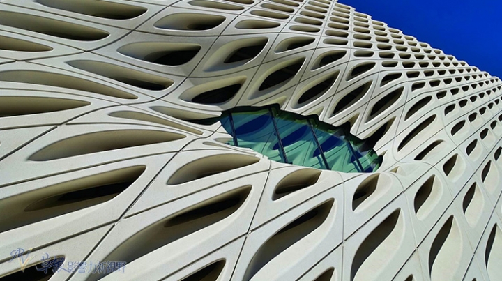 感受無限鏡屋的魅力:洛杉磯新興美術館 The Broad 初體驗