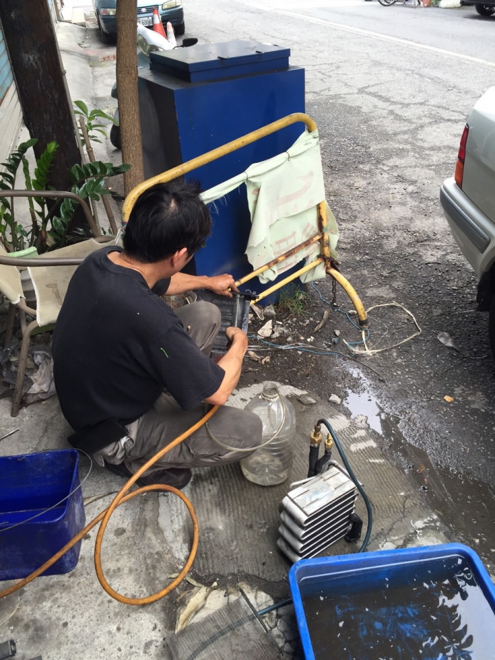 TERCEL冷氣維修心得...
