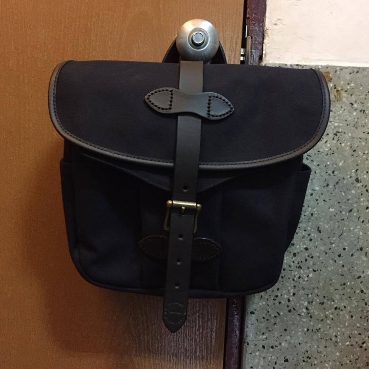 終於入手 Filson Back To Original Small Field Bag 230 小型側揹包/隨身包!