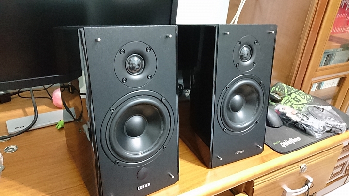 EDIFIER R2000DB 驚喜的生日禮物 不專業簡單開箱文
