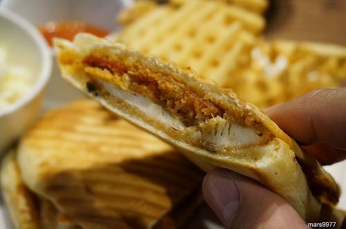 【台北】1Bite2Go Cafe & Deli美式餐廳(信義店):簡單、輕食、自在空間的美式料理享受