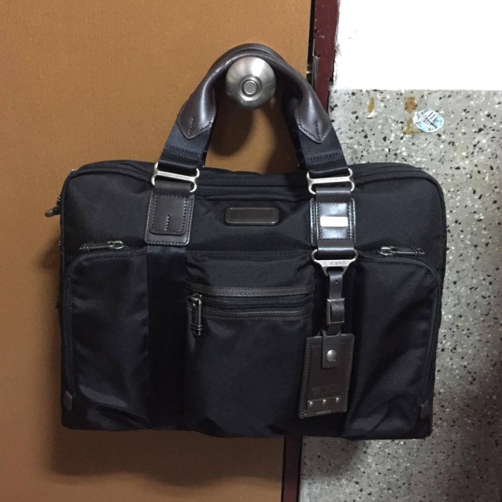 終於入手 Filson Back To Original Small Field Bag 230 小型側揹包/隨身包!